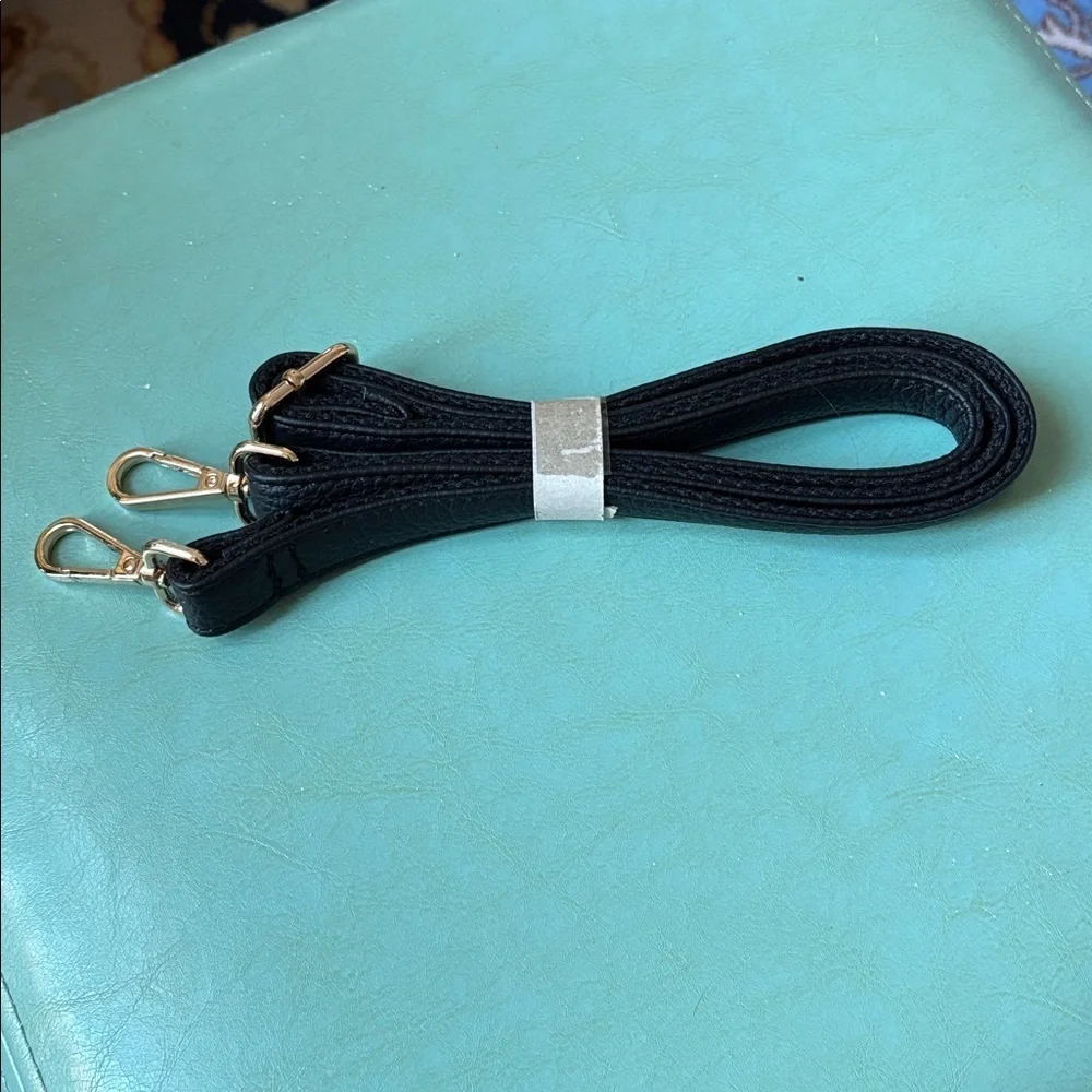 Via Verte black pebbled vegan handbag. 2 handles, removable crossbody strap. EUC